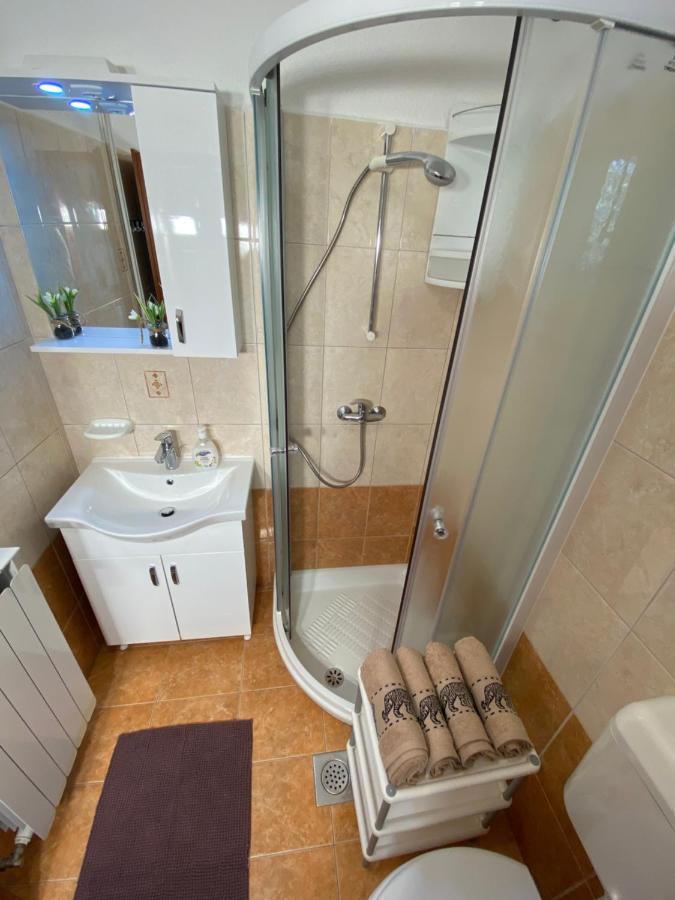 Guest House Renata Plomin Ngoại thất bức ảnh