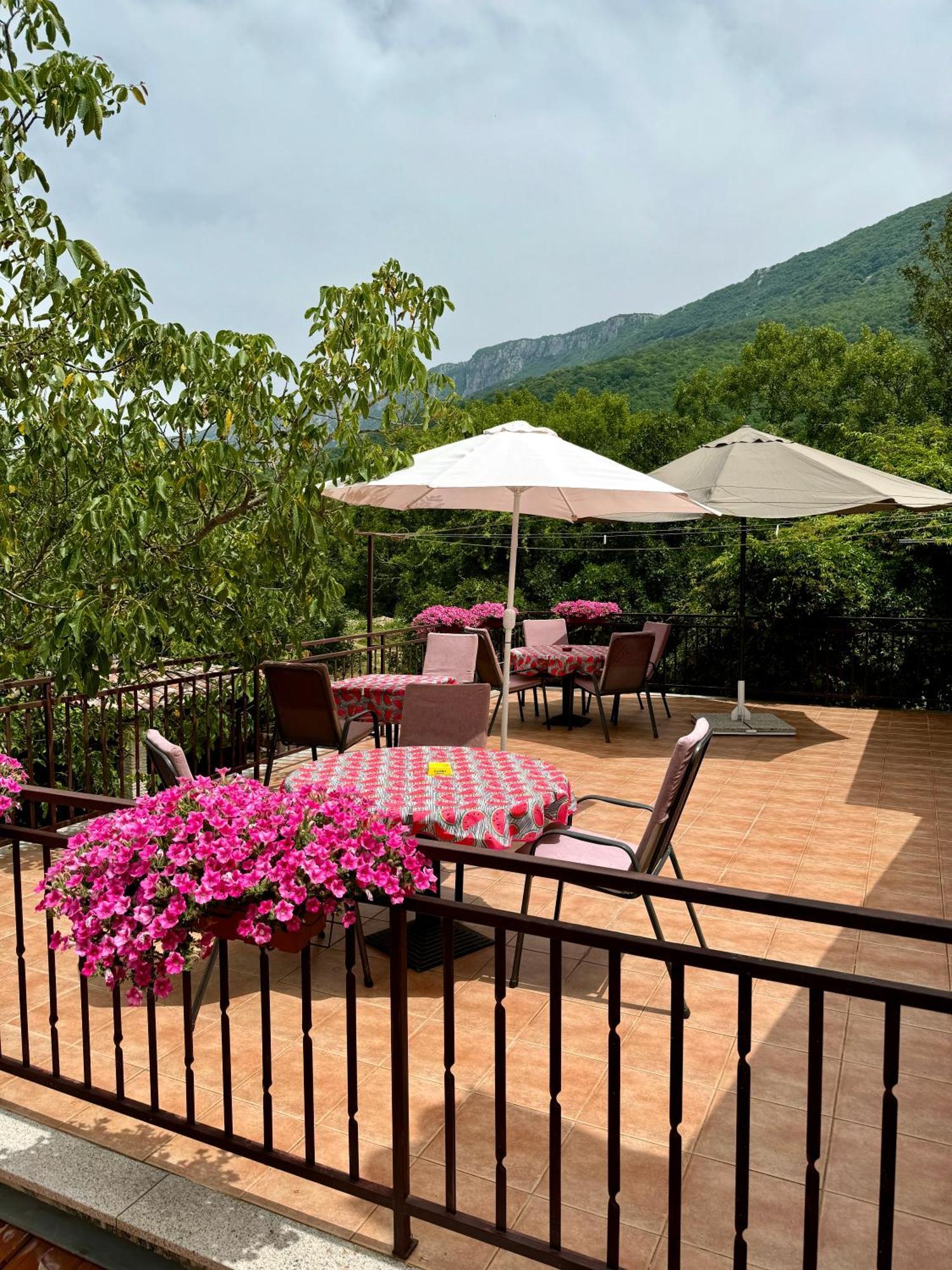 Guest House Renata Plomin Ngoại thất bức ảnh
