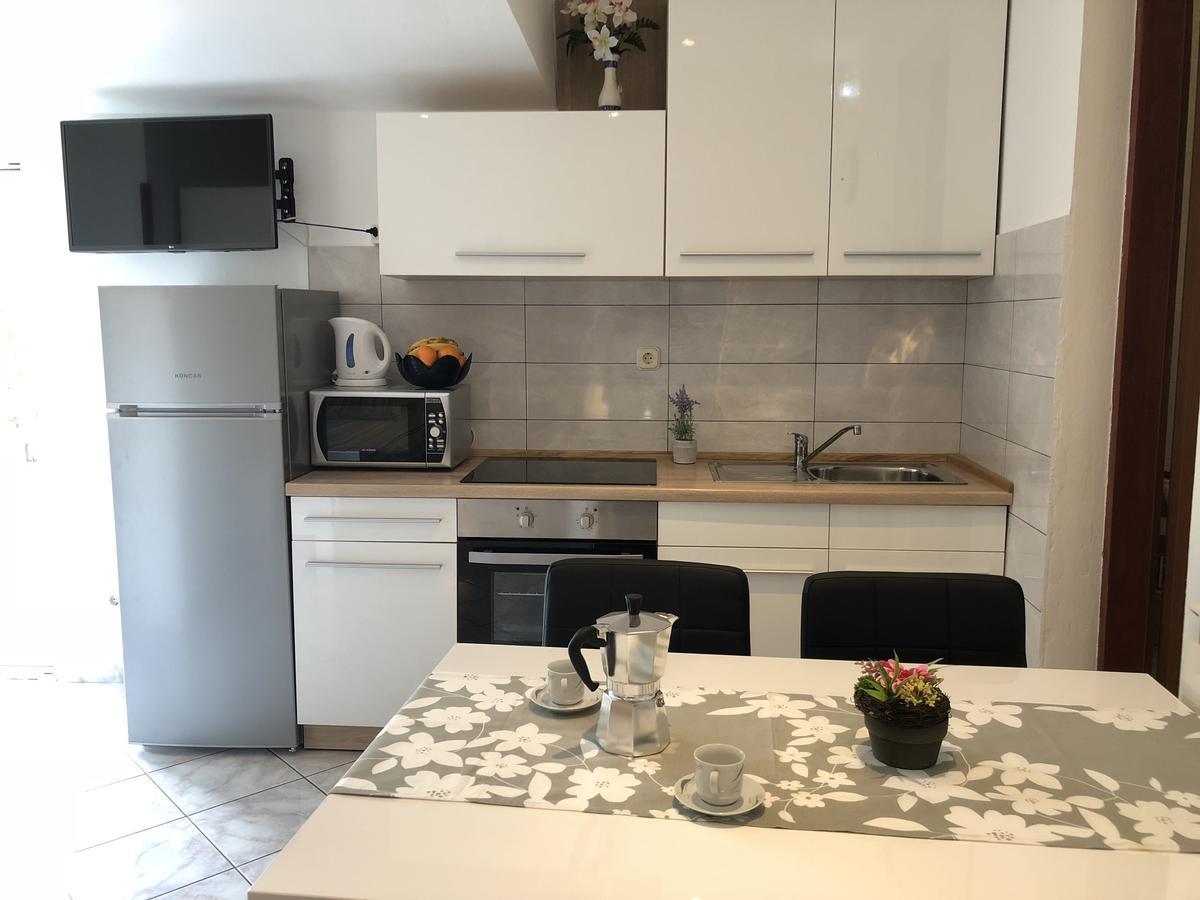 Guest House Renata Plomin Ngoại thất bức ảnh